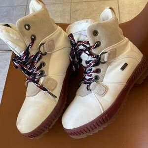 Pajar winter boots